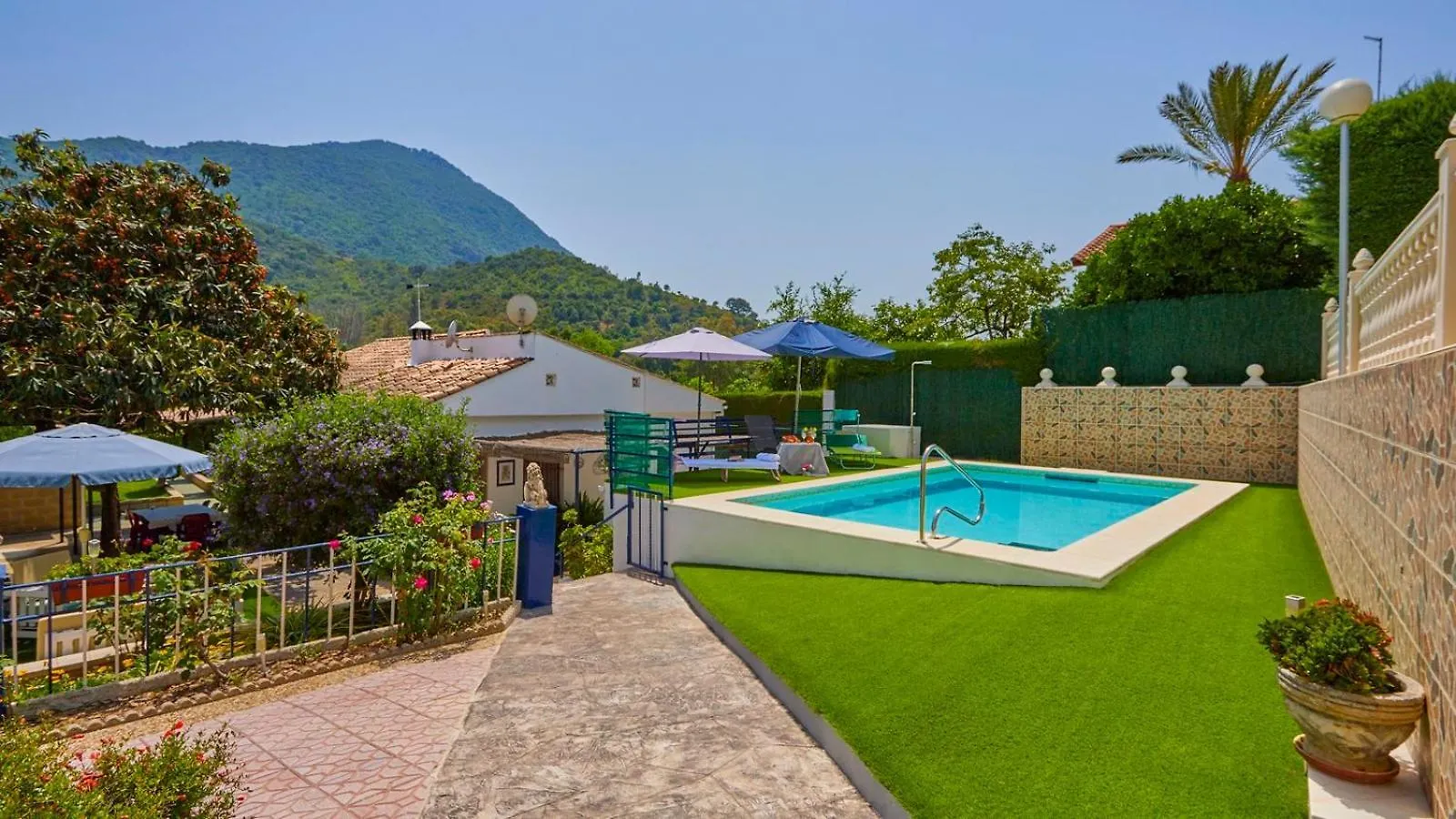 La Ponderosa El Bosque By Ruralidays Villa
